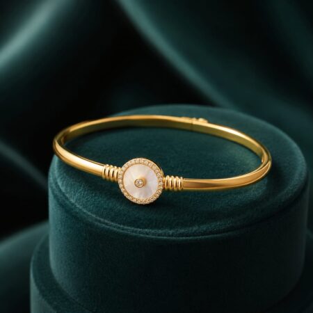 Classic Gold Circle Bracelet